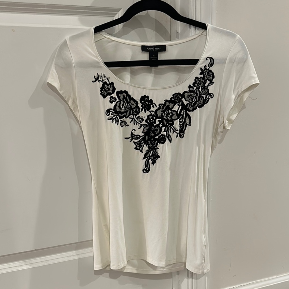 White House Black Market Cream Fitted Embellished Blouse